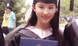 视频漏洞百出被指造假 三轮车被撞瞬间遭神秘转移